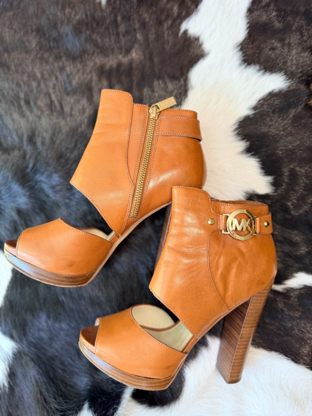 Michael Kors Cognac Leather Open-Toe High Heel Booties. Size 6.5 - Picture 6 of 7